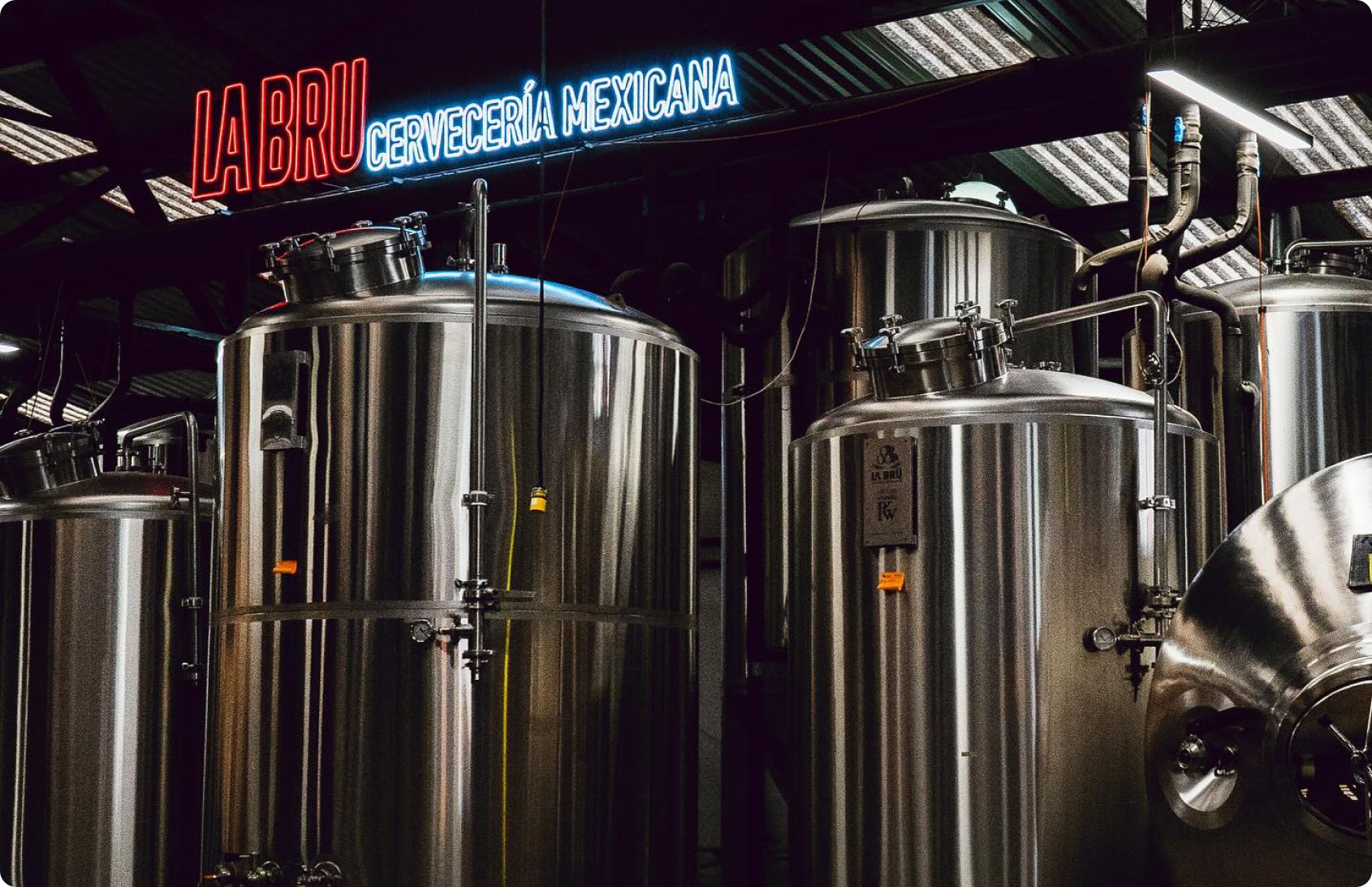 Tanques de cervecería LA BRU